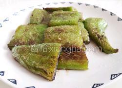 这有一直大老虎～虎皮青椒