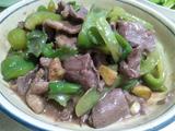 鸭胸肉炒甜椒的做法[图]