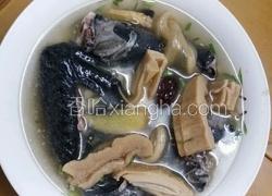 乌鸡火腿花胶汤