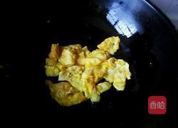 秋葵炒鸡蛋的做法图解4