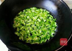 苦瓜煎蛋的做法图解5