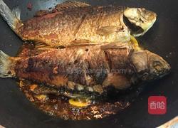 红烧鲫鱼的做法图解10