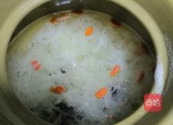 新鲜银耳汤的做法图解4