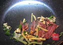 韩式海带牛肉汤的做法图解3