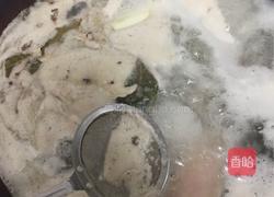 大骨酸菜粉条的做法图解3