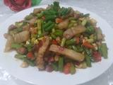 蒜苗花生炒五花肉的做法[图]