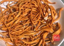 粤菜一虫草花香菇红枣鸡的做法图解4