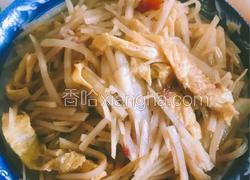 鸡蛋饼炒土豆丝