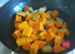 张家口特色菜 土豆熬金瓜的做法图解7