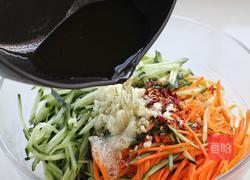 黄瓜凉拌干豆腐丝的做法图解7