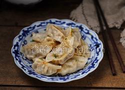 猪肉芹菜煎饺
