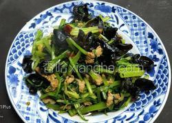 芹菜木耳炒肉丝