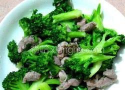 西蓝花炒肉片