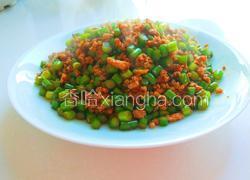 肉末炒蒜苔