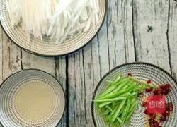 凉调脆辣水萝卜丝的做法图解3