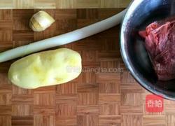 牛肉炖土豆的做法图解1