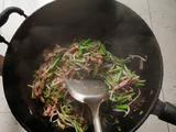 绿豆芽炒芹菜