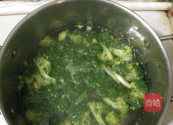 肉炒西蓝花胡萝卜的做法图解5