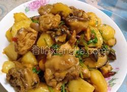 香菇土豆焖鸡块