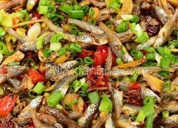 香辣小鱼干