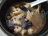 小鸡炖莲藕电饭煲版的做法[图]