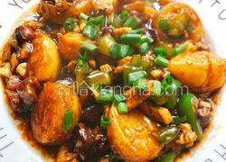 青椒香菇鸡丁烩日本豆腐