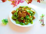 正月十五闹元宵 特色菜绿豆噶着