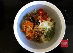 香辣牛肉米粉的做法图解5