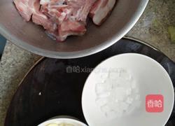 糖醋排骨的做法图解1