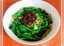 豌豆尖香菇酱拌面（香哈香菇酱）