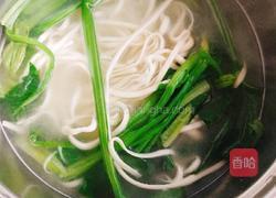菠菜鸡肉拌面的做法图解2
