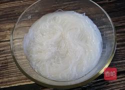金蒜粉丝蒸西兰花的做法图解2
