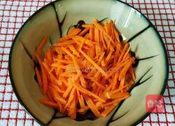 十分钟速食 凉拌胡萝卜丝的做法图解1