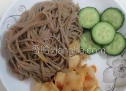 减肥餐～荞麦面条炒鸡胸肉