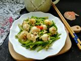 芹菜炒扇贝的做法[图]