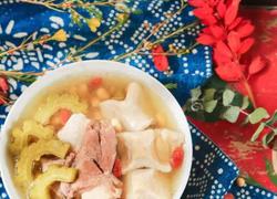 新西兰花胶筒子骨黄豆苦瓜汤