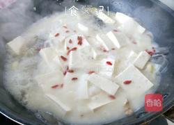 鲫鱼炖豆腐的做法图解8