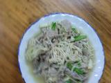金针菇炒肉片