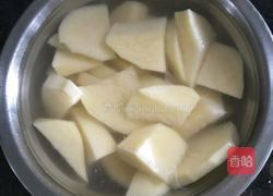 鸡腿烧土豆的做法图解2