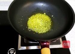 西兰花炒胡萝卜的做法图解4