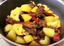 土豆炖牛腩的做法图解7