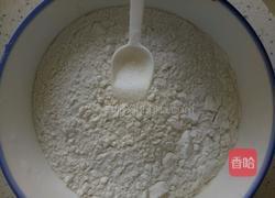 酸菜肉丝面的做法图解1