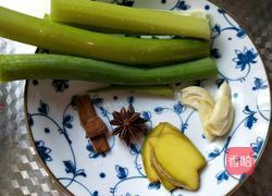 红烧鸭爪的做法图解2