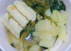 菠菜蔬菜汤