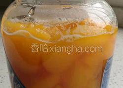 黄桃糖水罐头