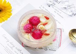 火龙果银耳莲子汤