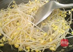 豆芽炒西兰花的做法图解9
