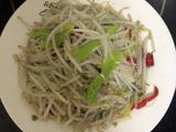 青椒豆芽菜的做法[图]