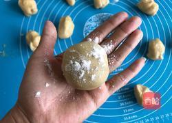 蛋黄月饼(螃蟹造型)的做法图解7