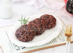 黑米芝士肉松饭团